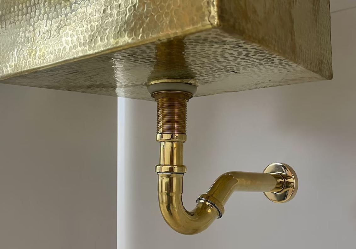 Solid Brass P-Trap & Pop-Up Drain Assembly Kit (1.25 - Detail Close-up